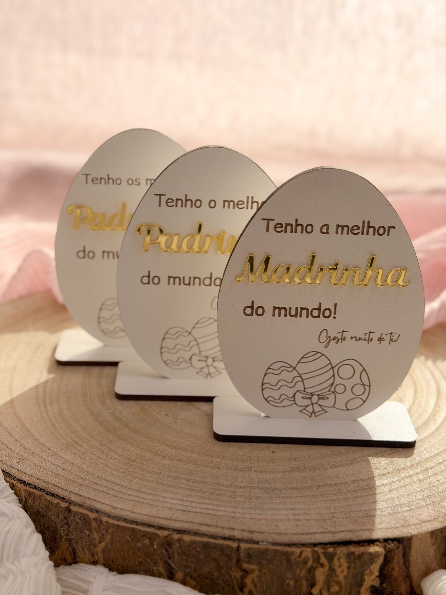 Ovo em madeira