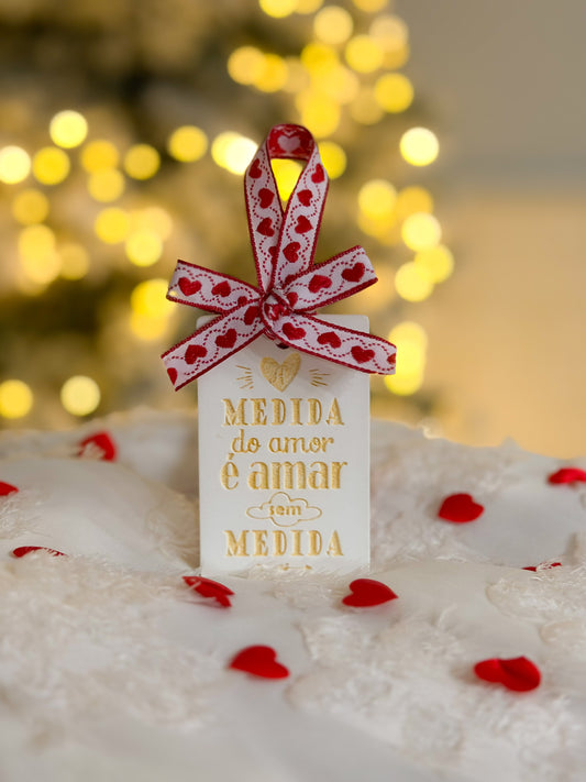 Cerâmica ‘A medida do amor é amar sem medida’