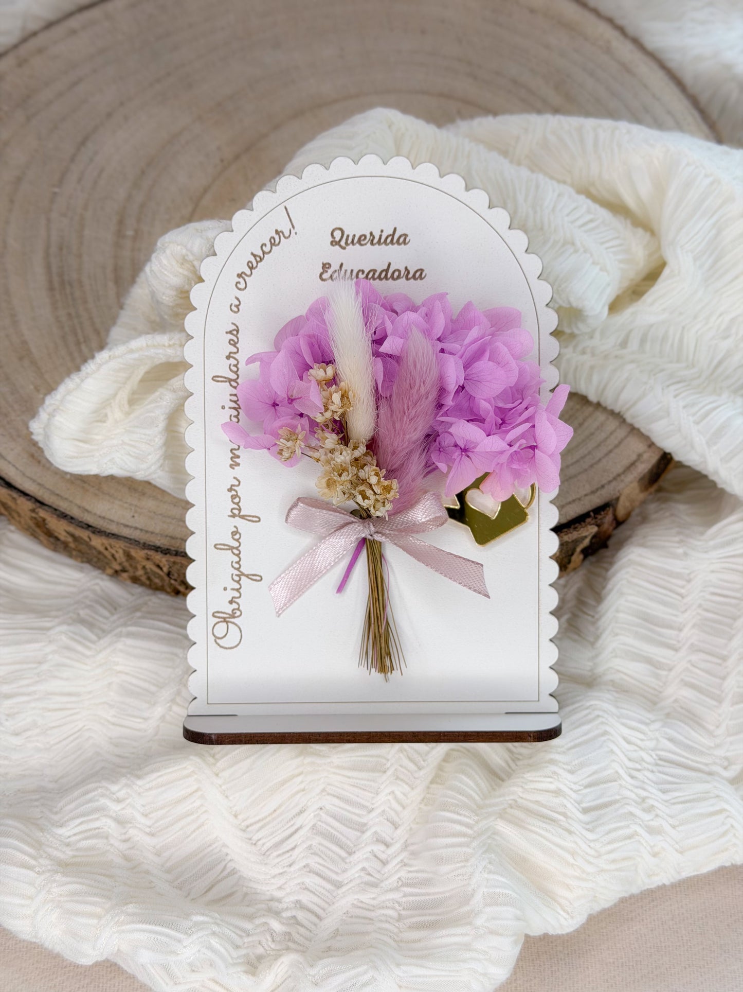 Placa oval com base floral
