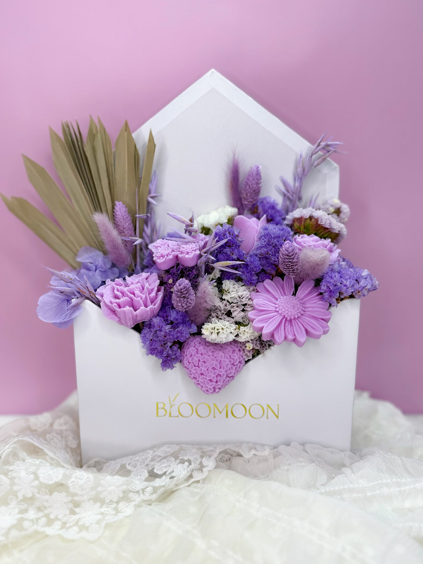Bouquet envelope lilás