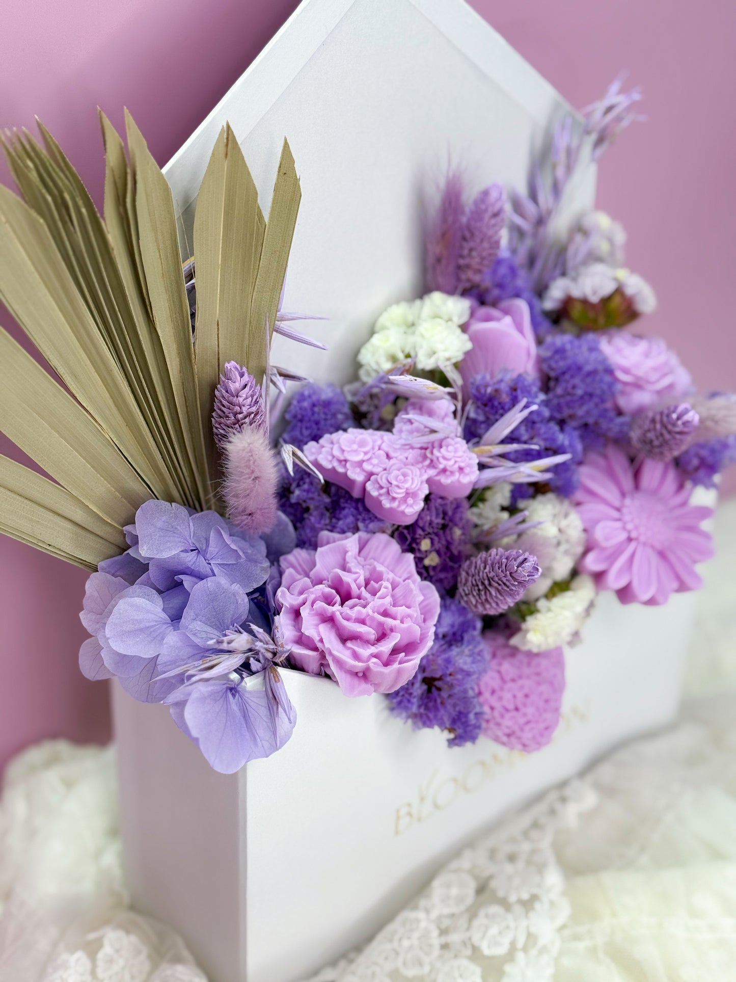 Bouquet envelope lilás